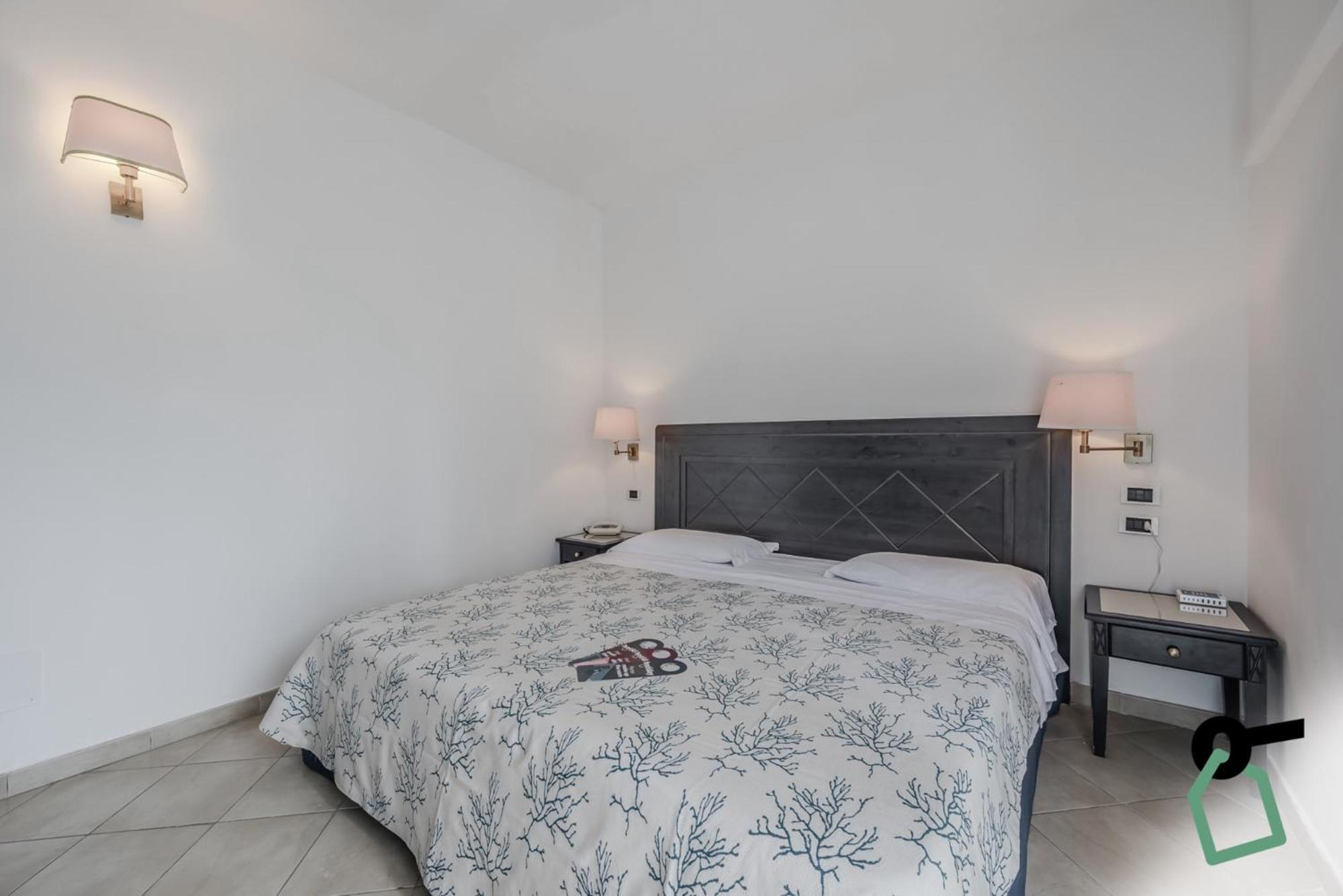Hotiday Room Collection - Porto Azzurro Capoliveri  Bagian luar foto