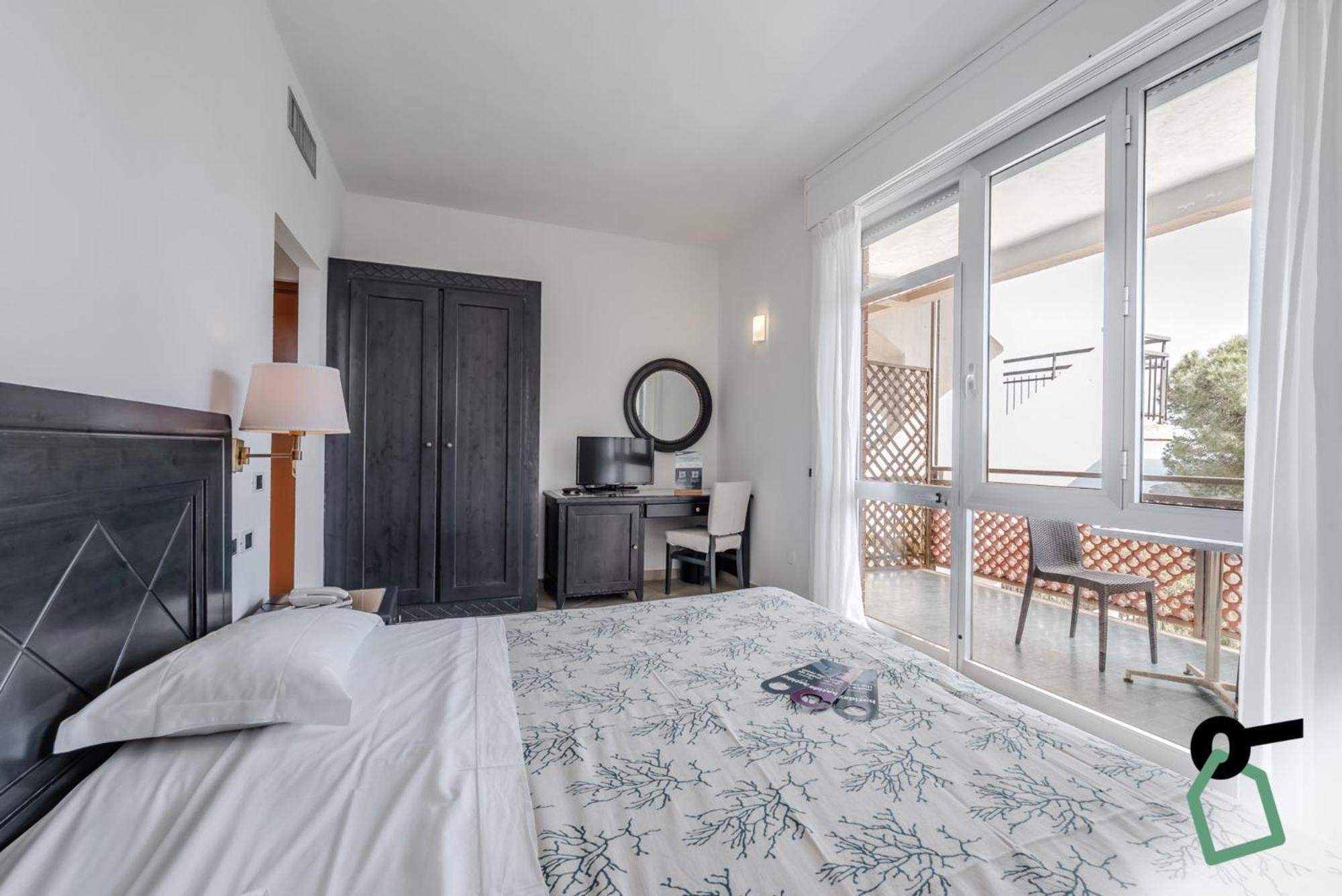 Hotiday Room Collection - Porto Azzurro Capoliveri  Bagian luar foto